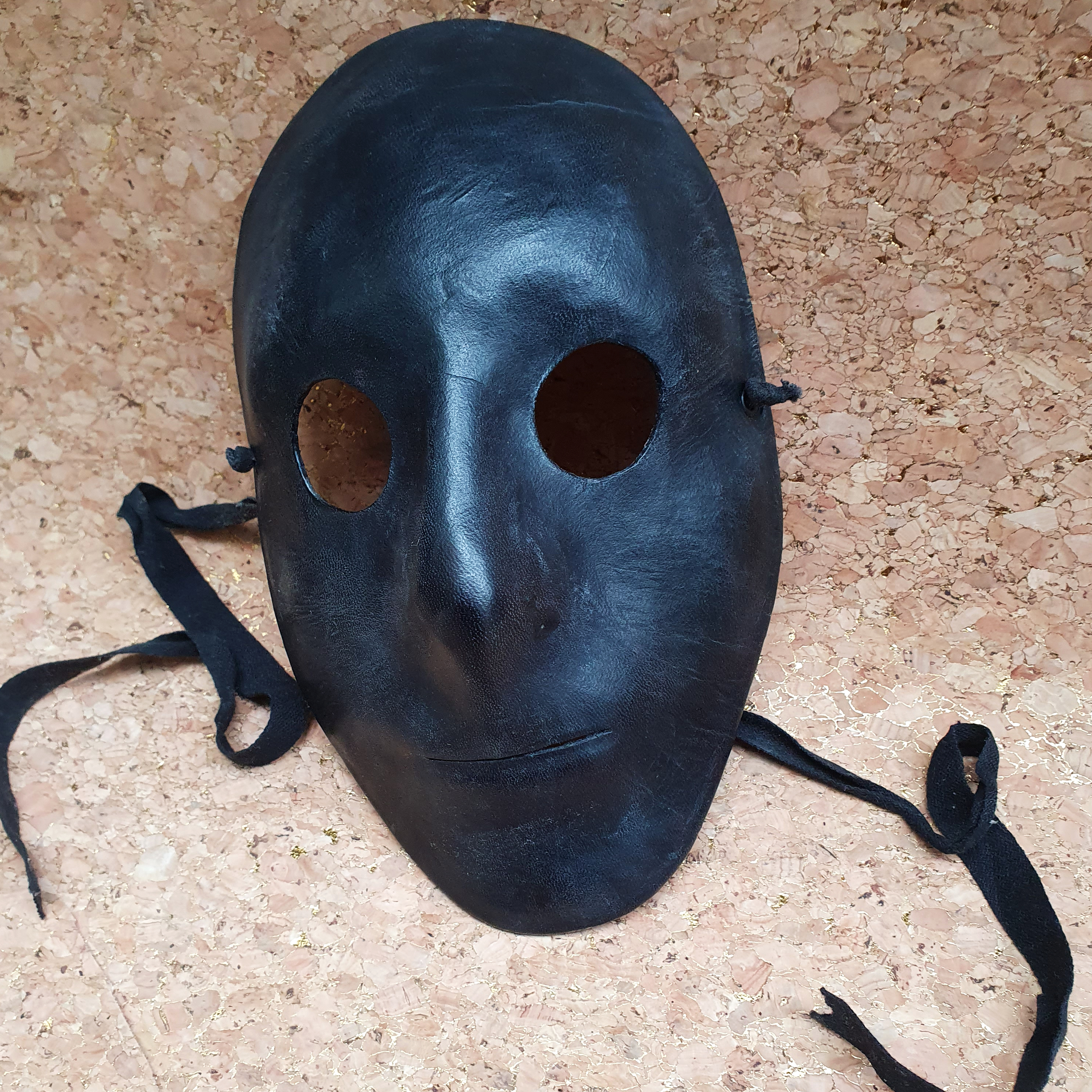  Blank mask 